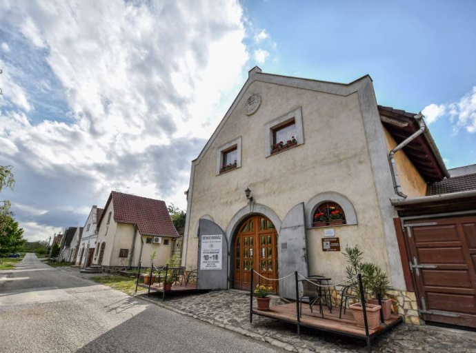 Benkő Borház